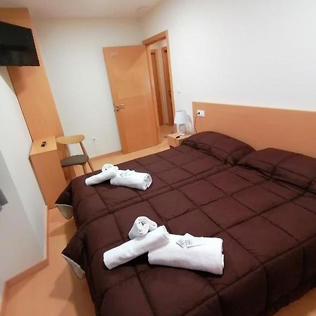 Hotel Hospedaxe Casa Avelina Palas de Rei Zimmer foto