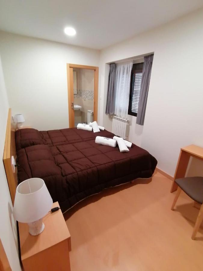 Hotel Hospedaxe Casa Avelina Palas de Rei Zimmer foto